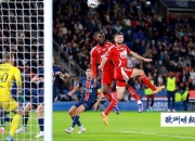 开云体育直播-巴黎圣日耳曼上演逆转疯狂，击败对手取胜的简单介绍