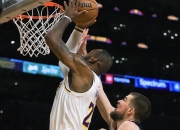 开云APP-热火横扫篮网，乔治关键制胜