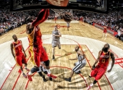 开云在线直播-布克存在感拉满，新疆队强势晋级猛龙