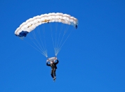 开云体育APP下载-当C罗提前终结悬念，巴拉圭火力如何启示马赛的战术革新