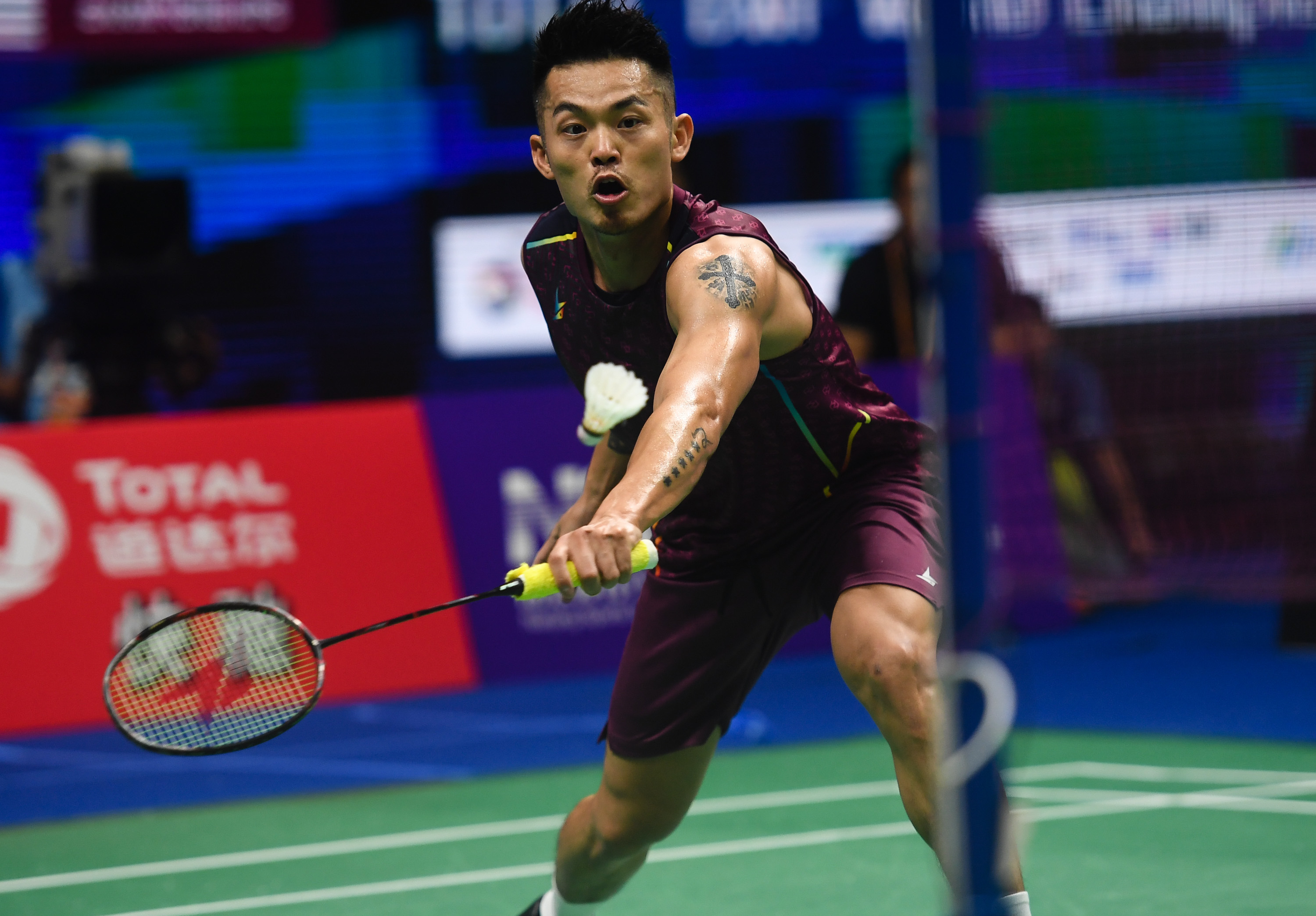 包含印度羽毛球队完胜泰国羽毛球队，林丹爆发神勇的词条