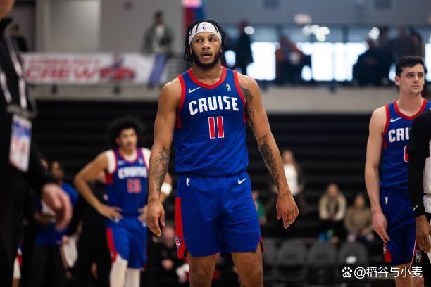 活塞队球员表现出色获得赞誉