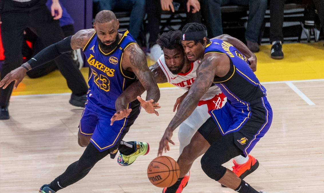 火箭逆袭湖人，再夺西部半决赛胜利