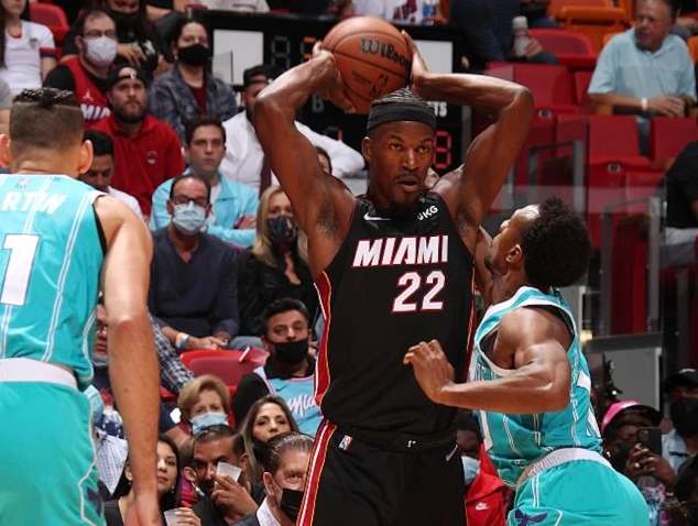 热火士气低迷,调整备战下一轮较量的简单介绍 热火士气低迷,调整备战下一轮较量的简单介绍