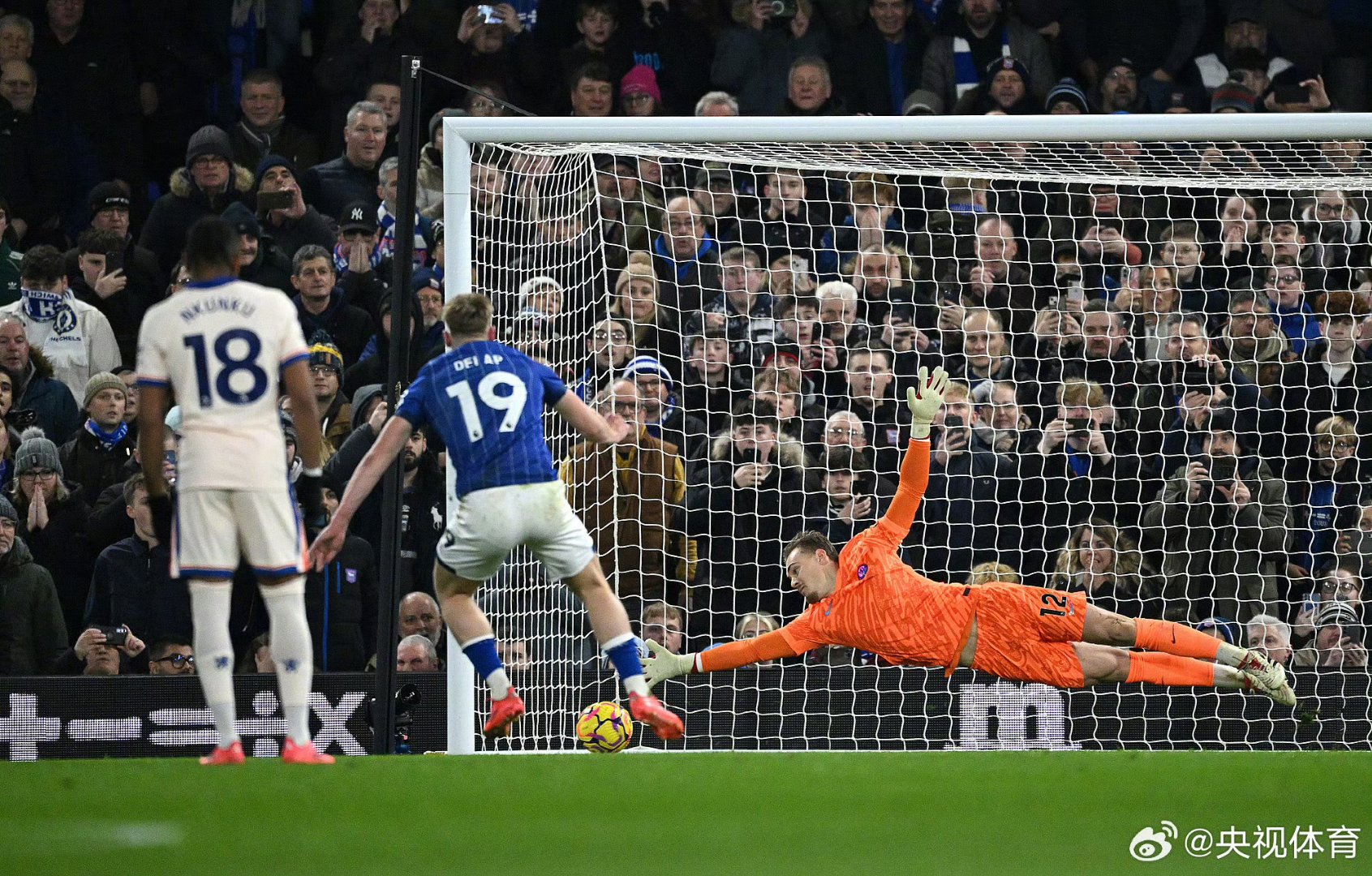 切尔西客场不敌利物浦,遭遇失利 切尔西客场不敌利物浦,遭遇失利