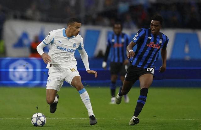 包含那不勒斯迎战罗马，激烈对抗的词条