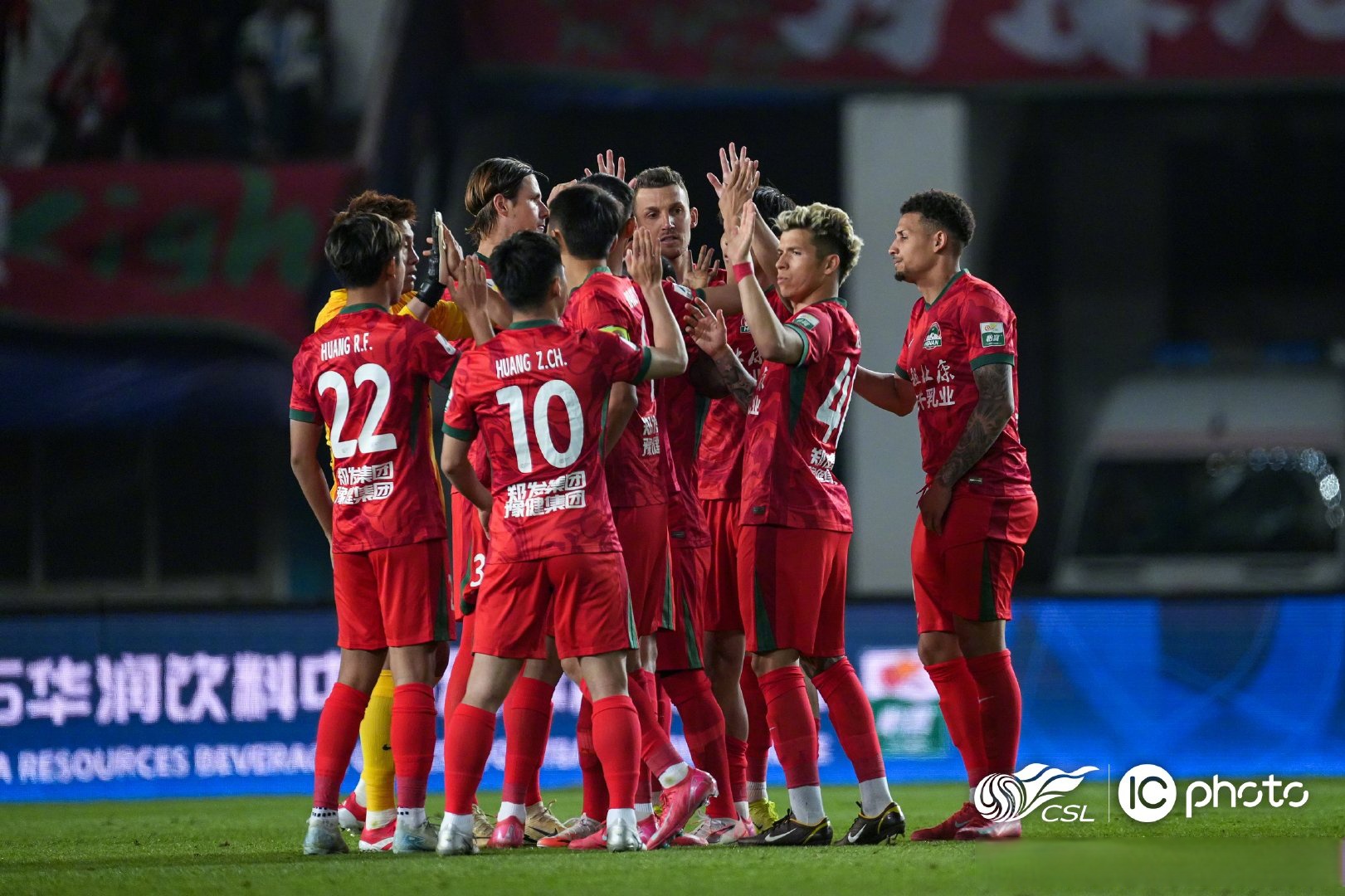 挑战不断的联赛再次引爆热度的简单介绍