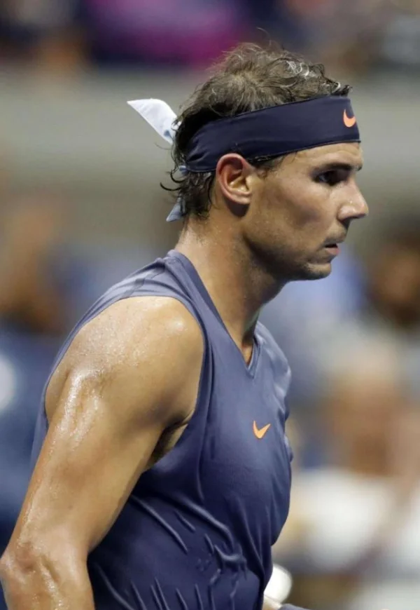 包含联合杯逆转戴维斯杯，纳达尔统治全场的词条