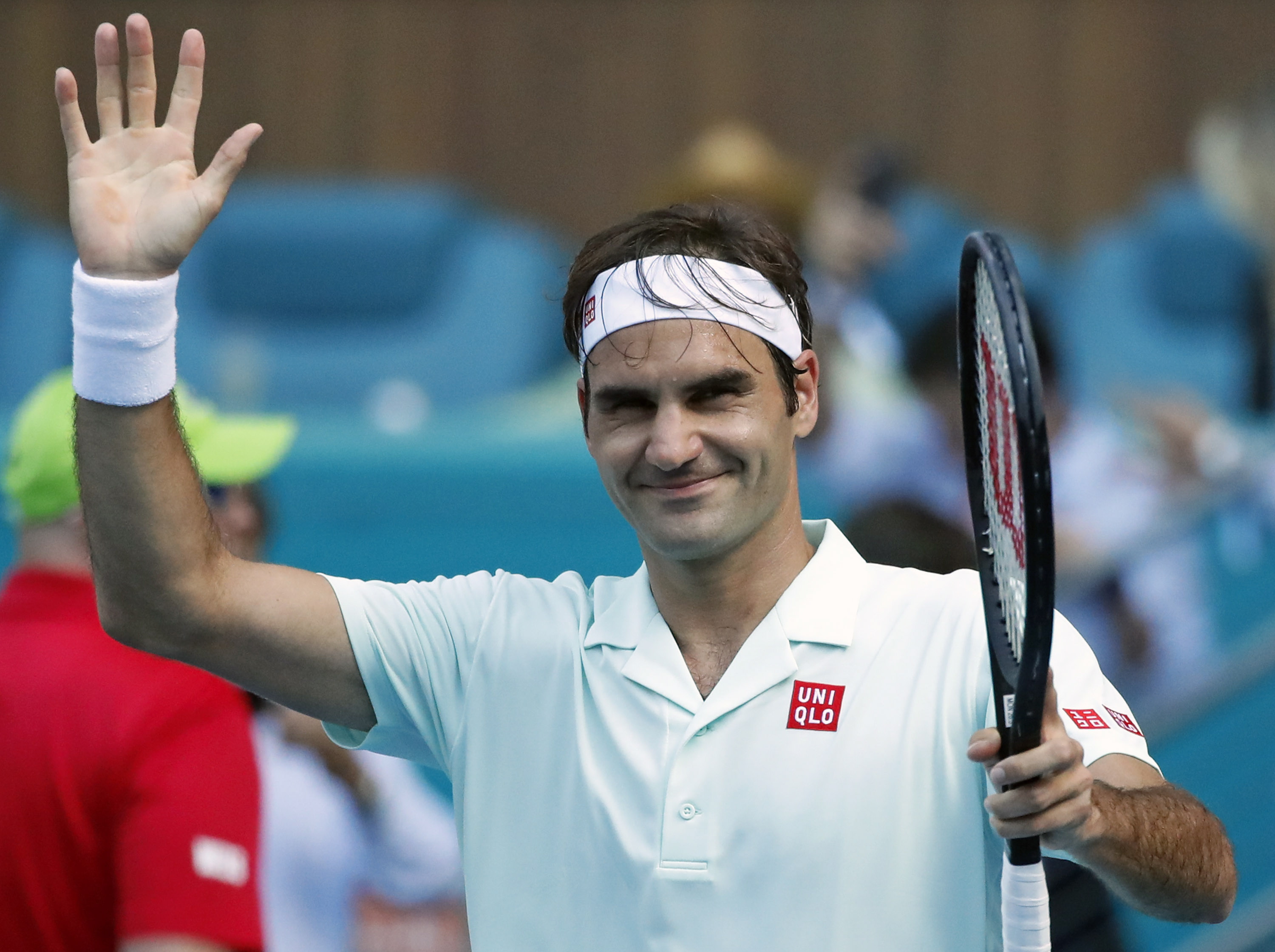 关于西班牙网球队强势美国网球队，费德勒完成帽子戏法的信息