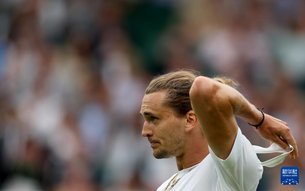 关于世界网球队险胜德国网球队，兹维列夫一己之力扛起全队的信息