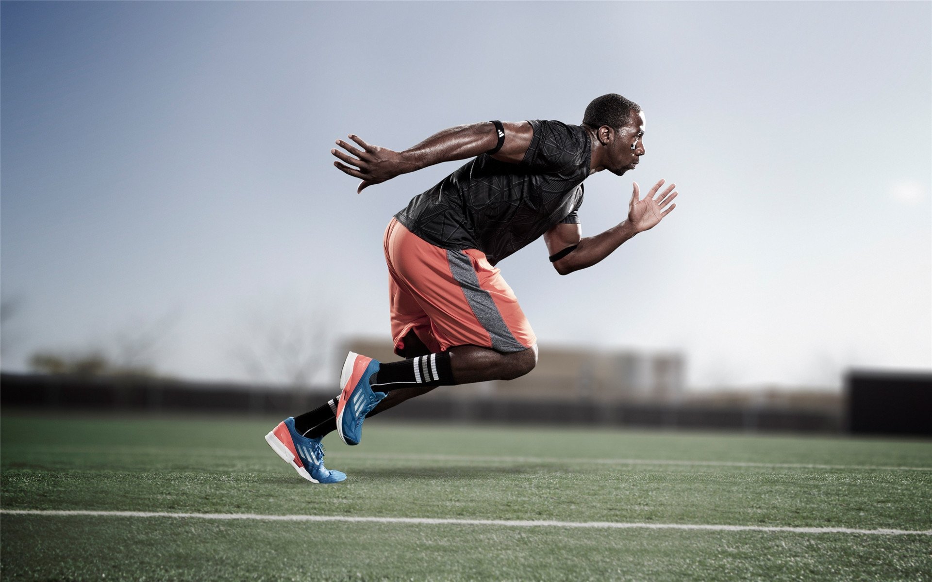 太阳永不落，保罗奥运前哨战接管关键局，连续得分狂潮压制76人