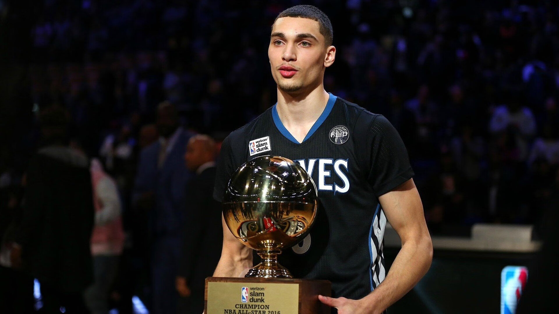 赛道上的篮球奇才,当东契奇在F1街道赛接管比赛