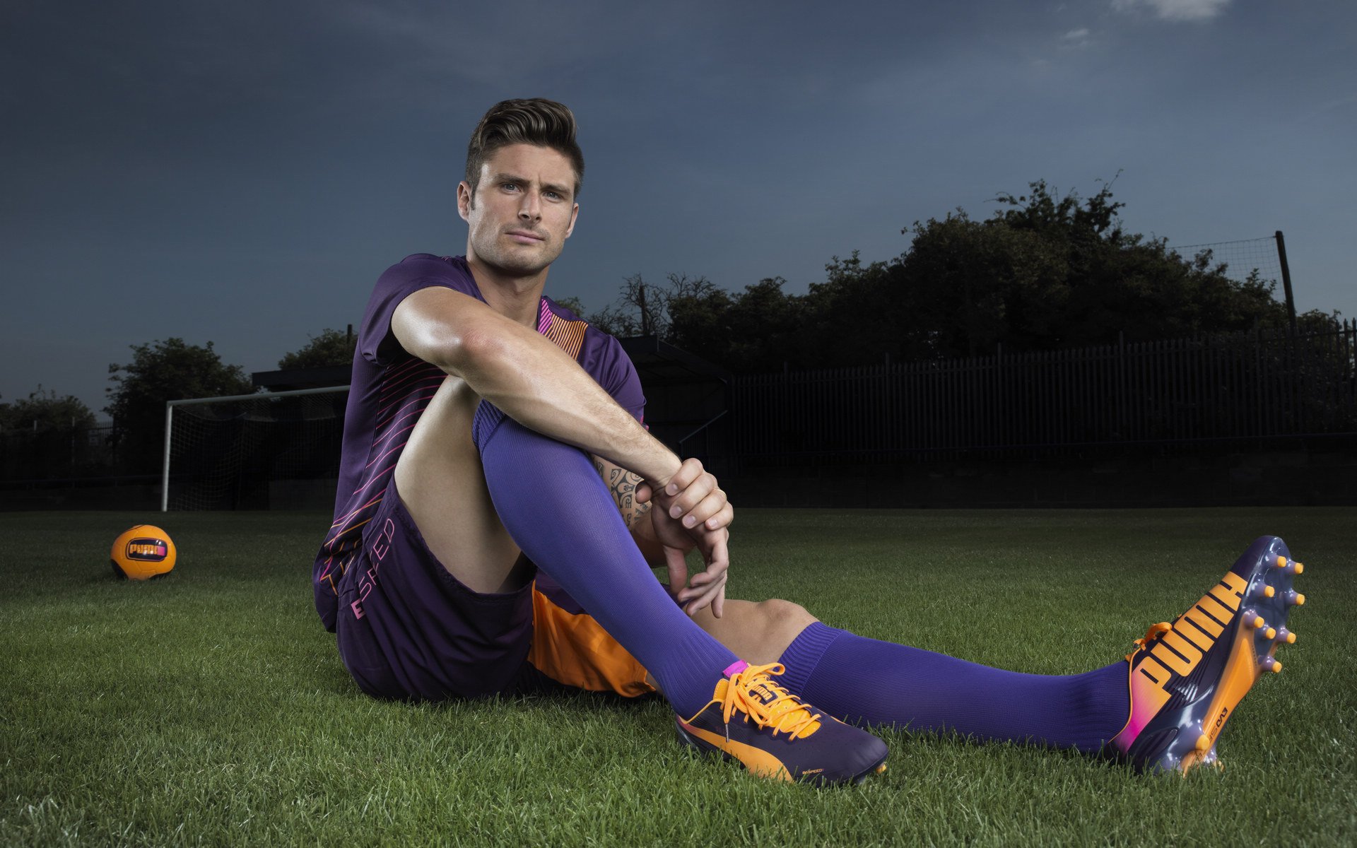 逆风翻盘，红牛车队如何以策略与韧性终结雷诺时代，勒克莱尔领衔书写新篇章